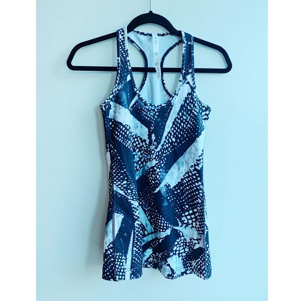 Lululemon Racerback Tank (B&W)